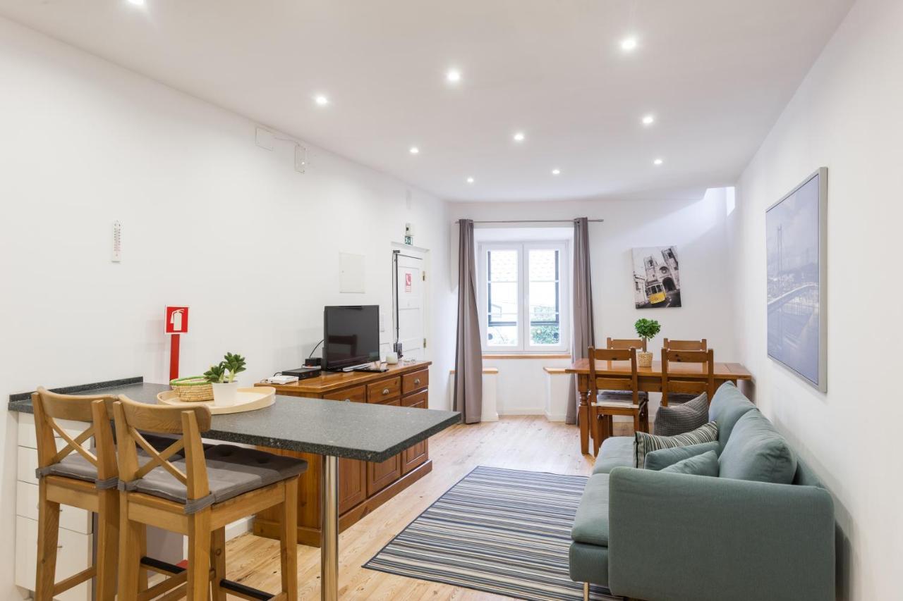 Flh Alfama Cozy Apartment Lisbon Bagian luar foto